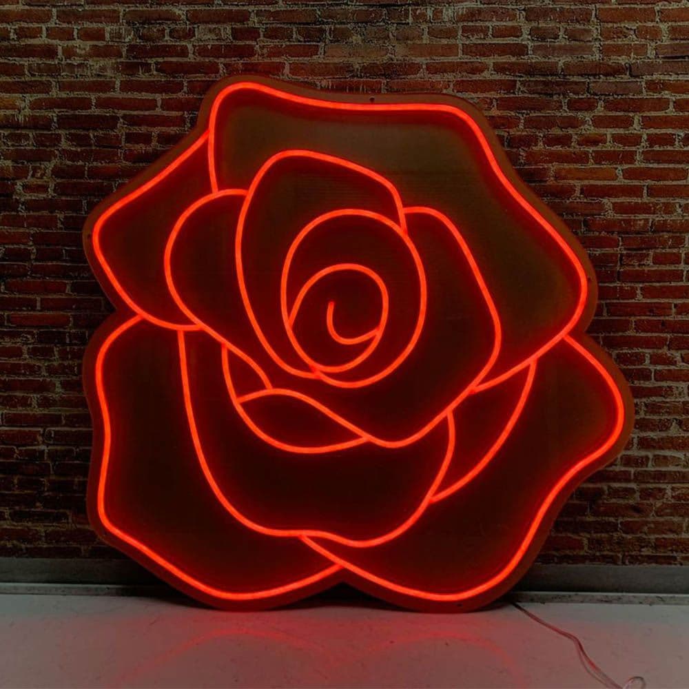 Red Rose 950mm x 950mm